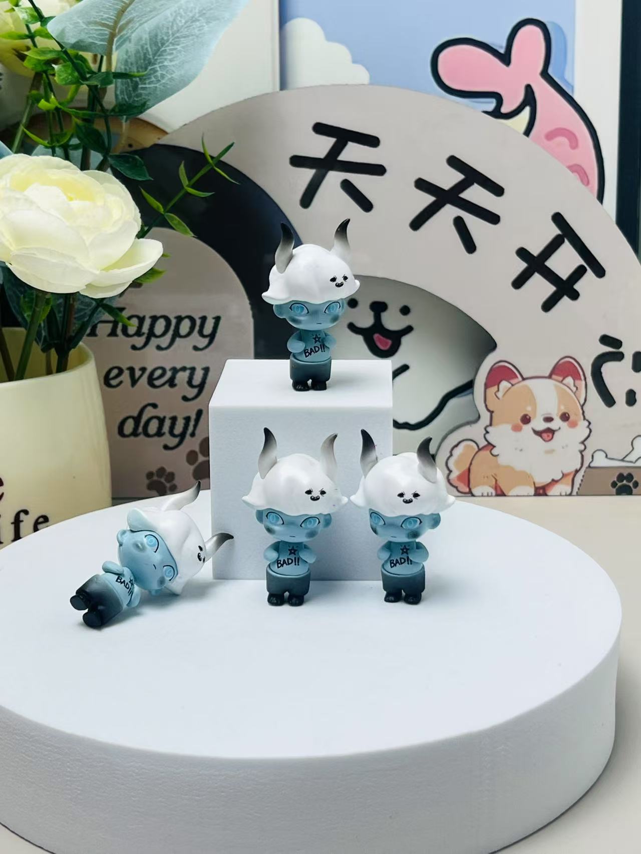 Mengli Zoraa Blind Box Sister Figurine, Trendy DIY Small Pendant, Cute Toy Figurine