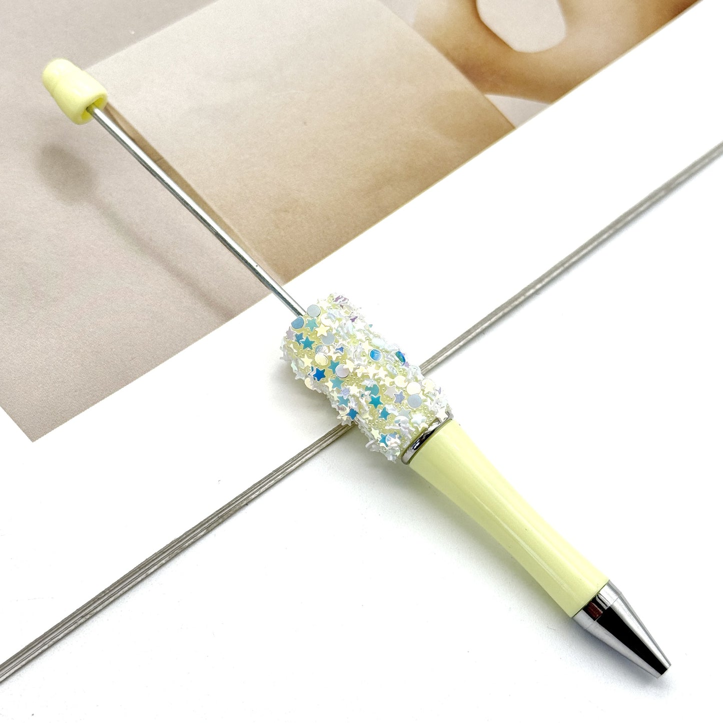Star Bead Pen – Creative Five-Pointed Star Sequin Ballpoint Pen, Handmade Rotating Signature Pen (Wholesale Available)