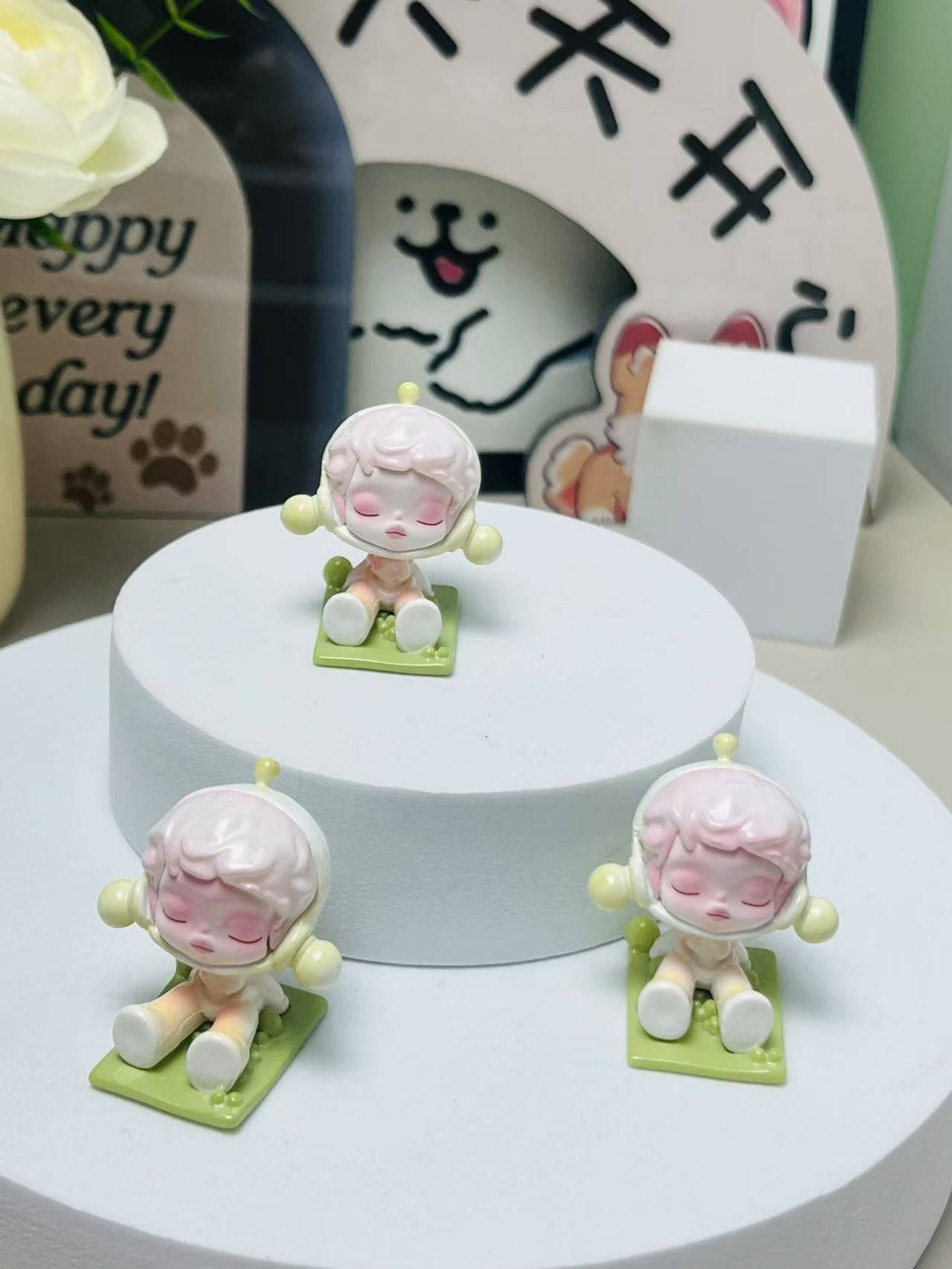 SKULLPANDA temperature series cute grain punchable sp8 generation tide play figure toy ornament doll ornament