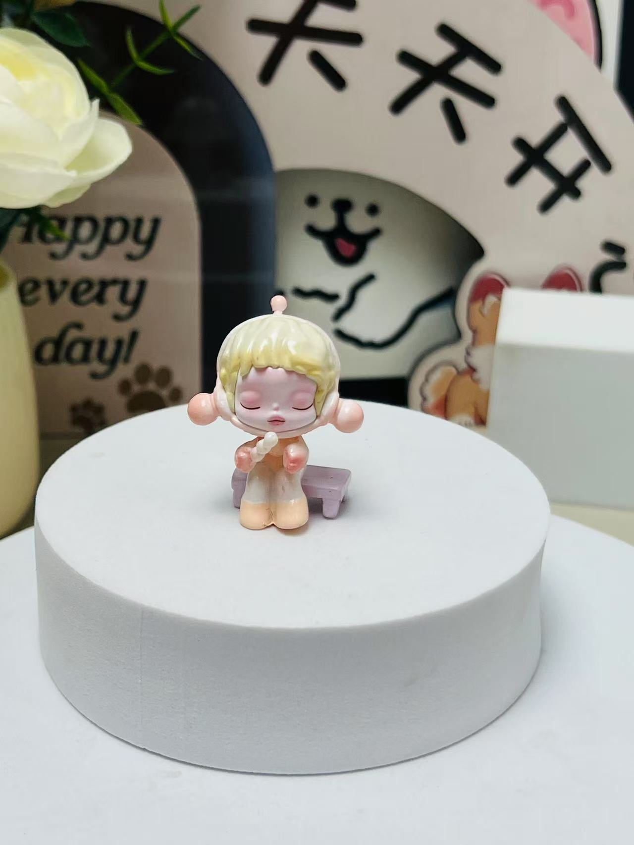 SKULLPANDA temperature series cute grain punchable sp8 generation tide play figure toy ornament doll ornament