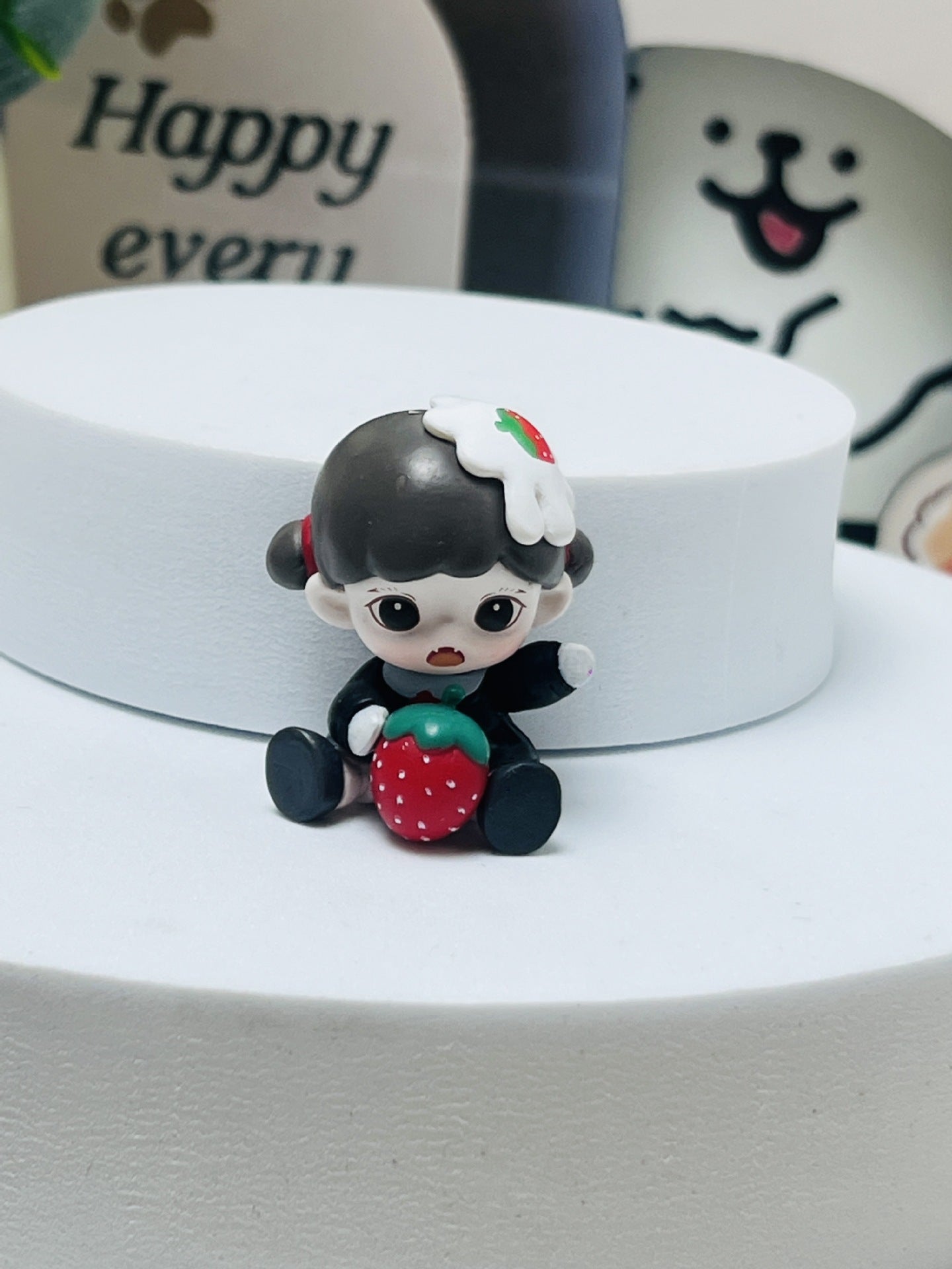 Mengli Zoraa Blind Box Sister Figurine, Trendy DIY Small Pendant, Cute Toy Figurine