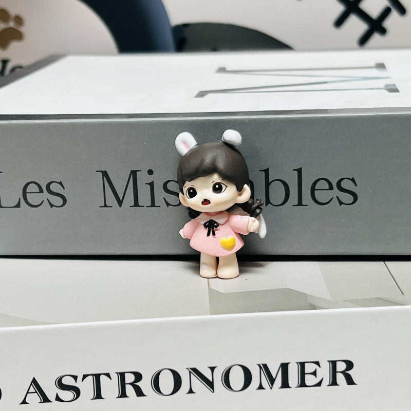 Zoraa Sister Mengli, PVC Material, Punchable for Keychain, Cute Trendy Toy