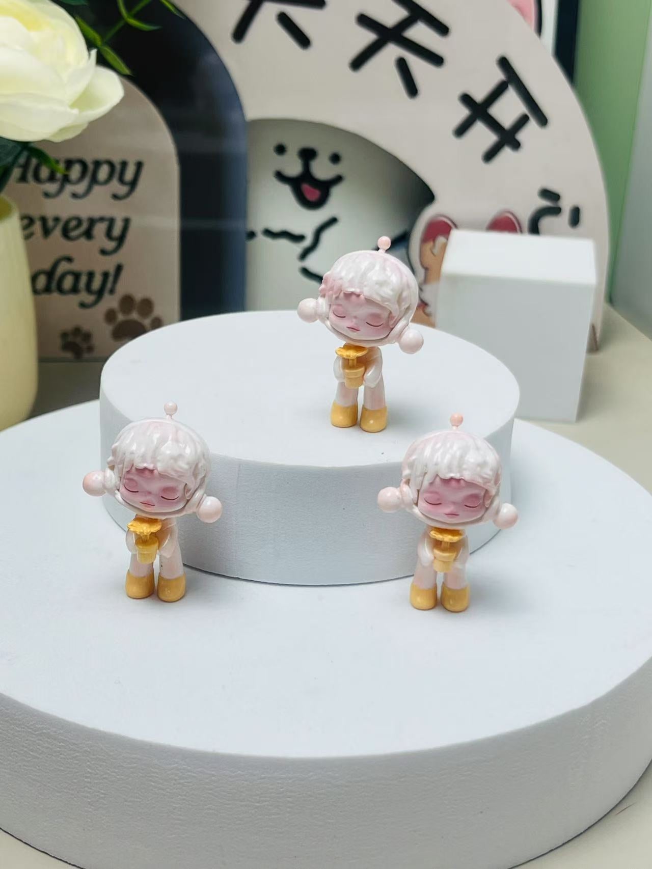 SKULLPANDA temperature series cute grain punchable sp8 generation tide play figure toy ornament doll ornament
