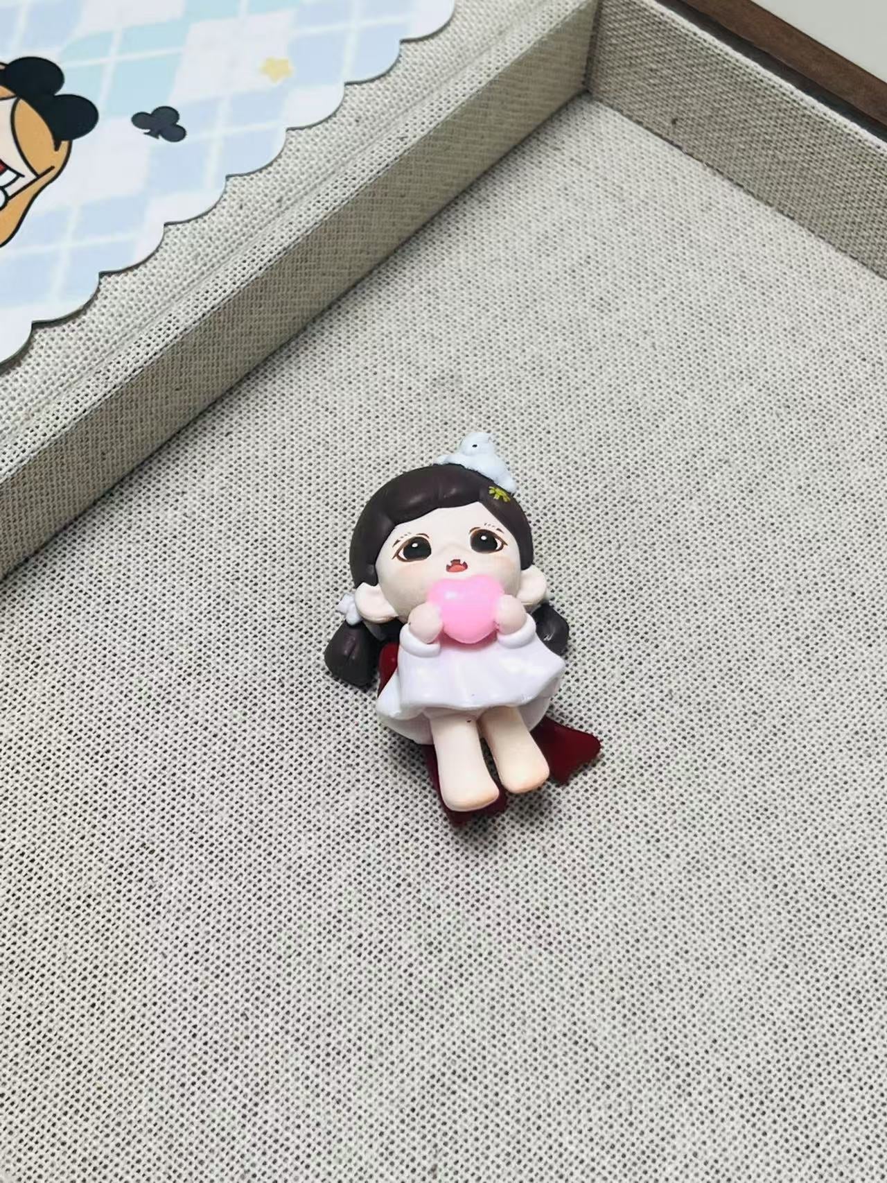 Zoraa Sister Mengli, PVC Material, Punchable for Keychain, Cute Trendy Toy