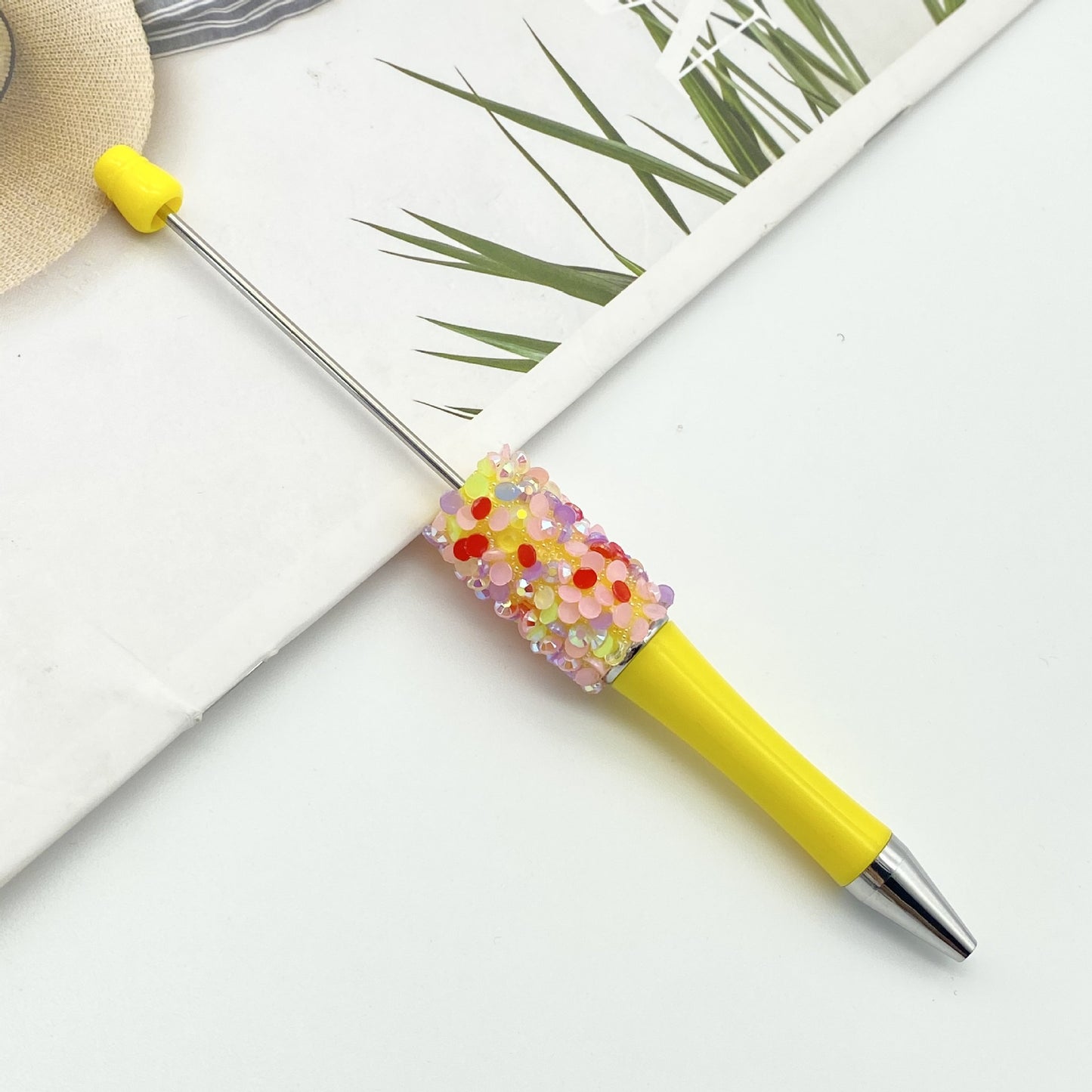 DIY Petal Sequin Bead Pen – Handmade Resin Patch Multicolor Ballpoint Pen, Stylish Signature Pen for Students (Wholesale)